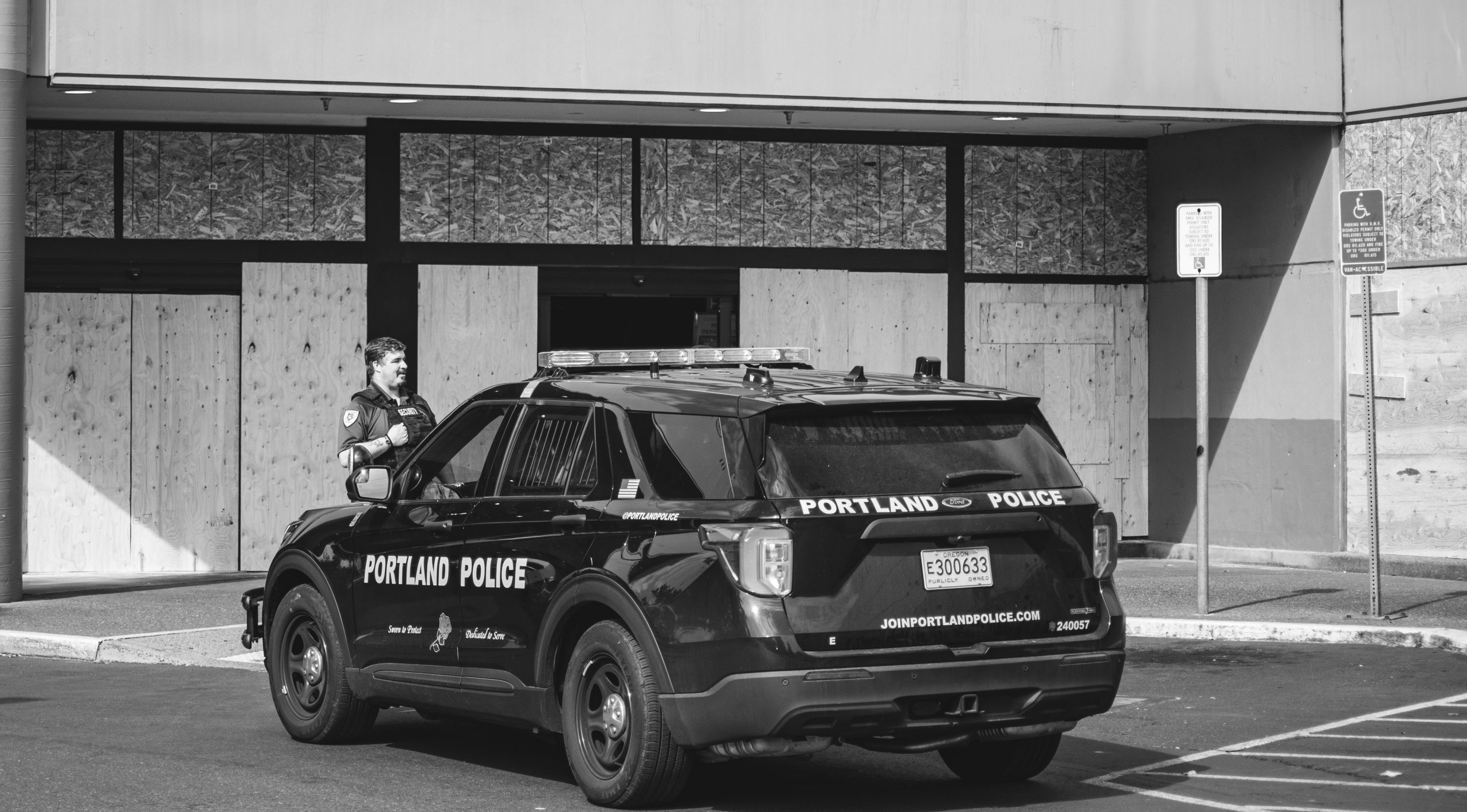 Gateway Fred Meyer [Street Photography]