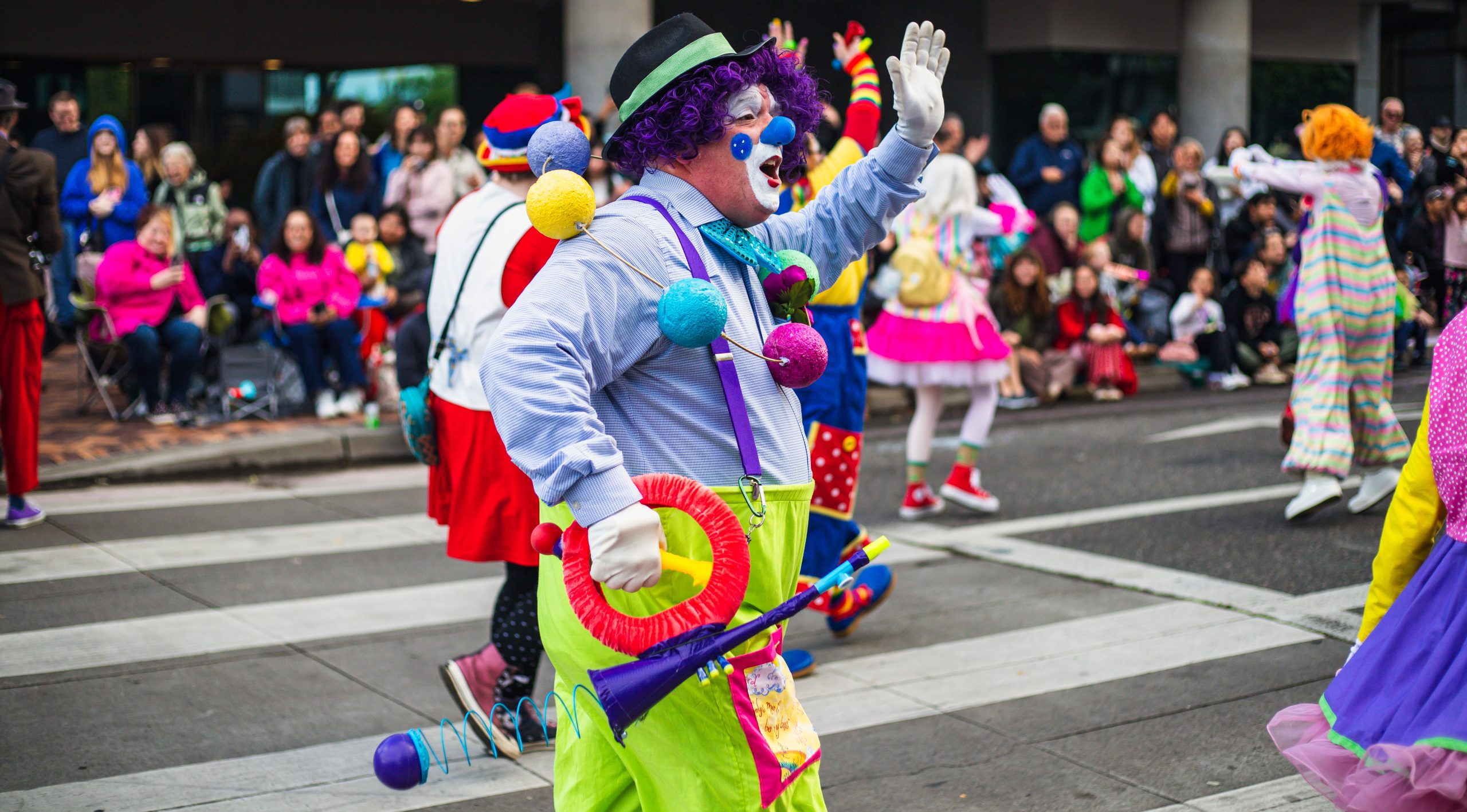 Scenes from the 2026 CareOregon Grand Floral Starlight Parade [Photography]